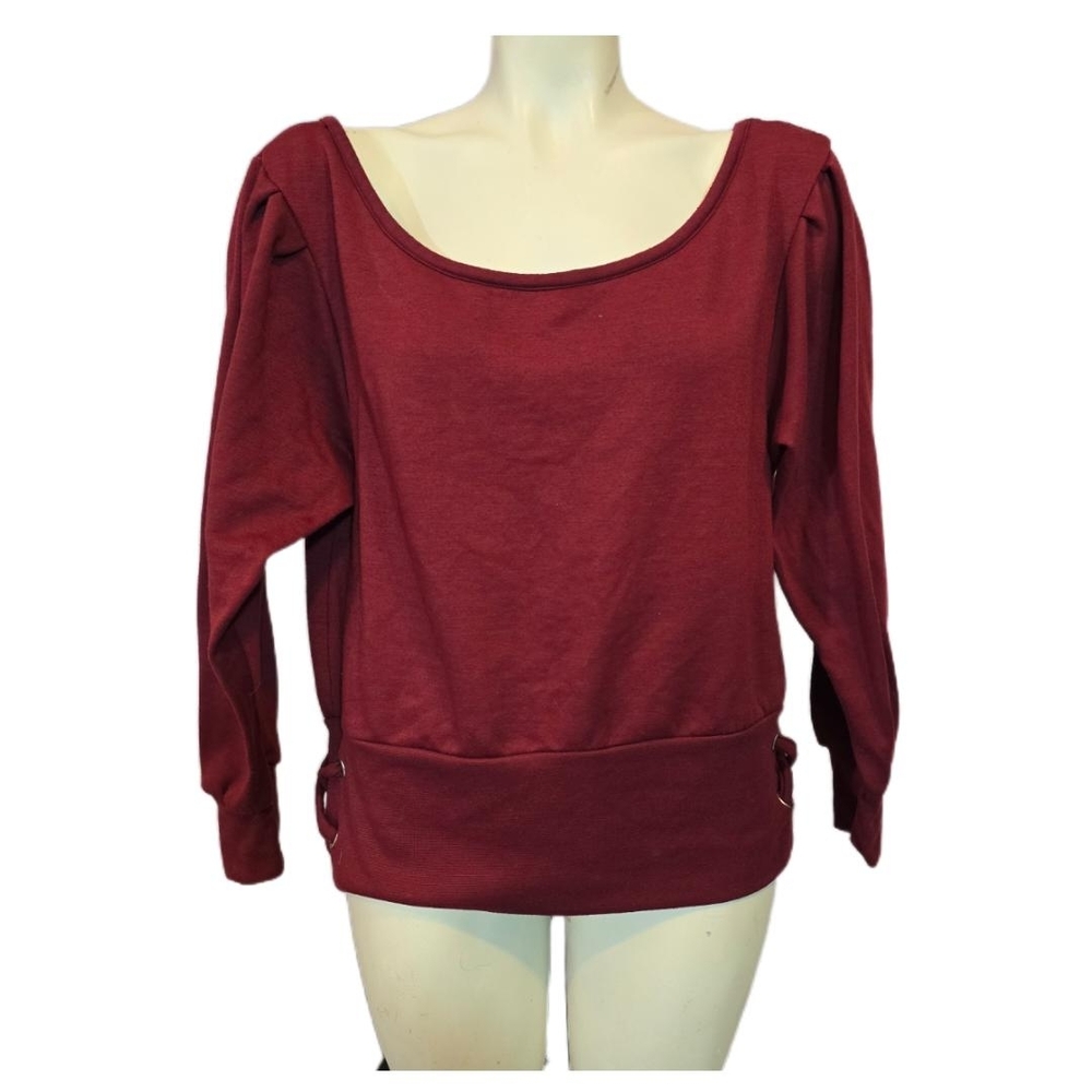 Absolutely Famous Scoop Neck Long Sleeve Top in Burgundy Red‎